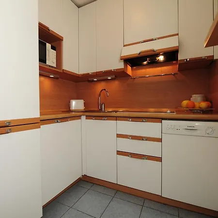 Grosso Five Stars Holiday House * ניס
