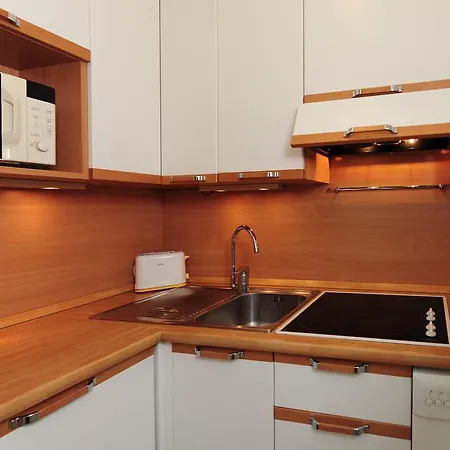 Grosso Five Stars Holiday House דירה ניס
